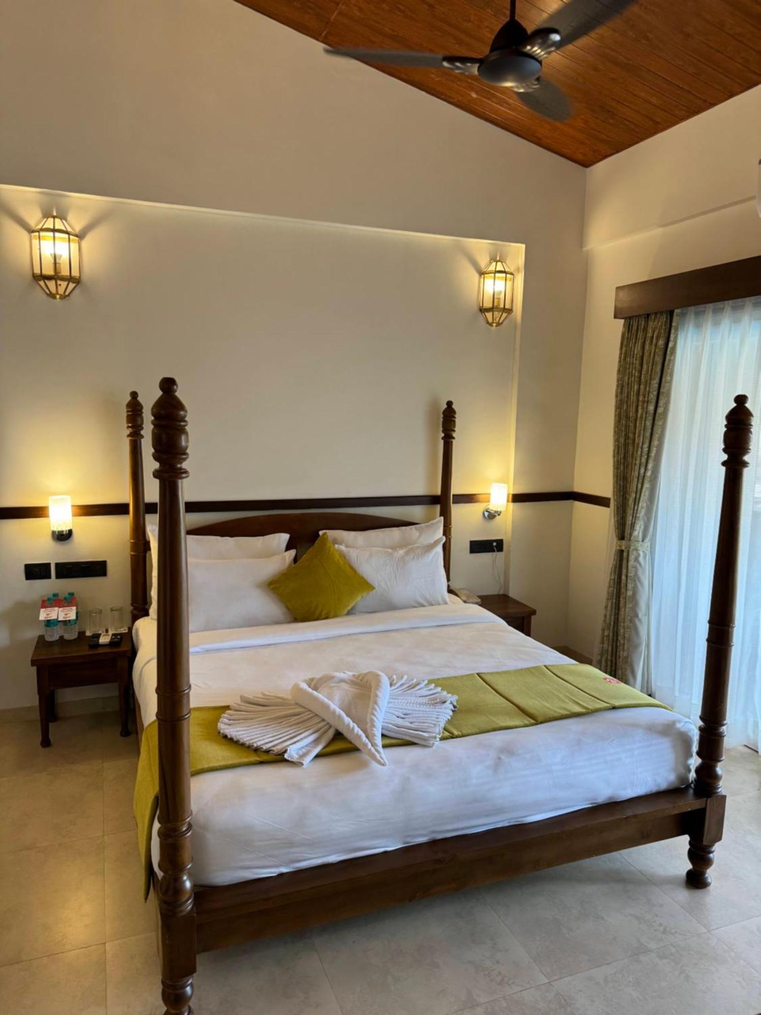 Mastiff Grand La Villae Lonavala Exterior photo